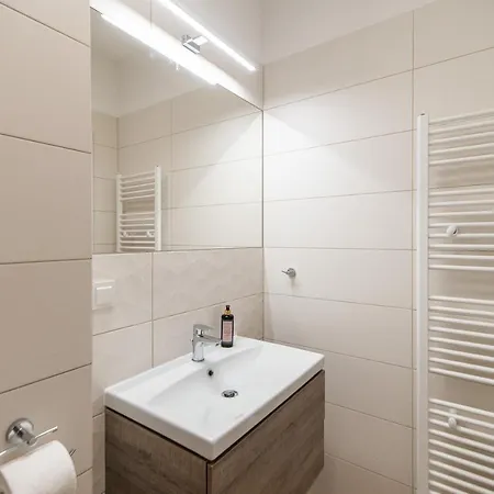 Rent like home - Apartament KOŁO Brzegu V Apartament